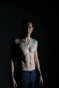 Original Chester Bennington picture from the band photo[124]